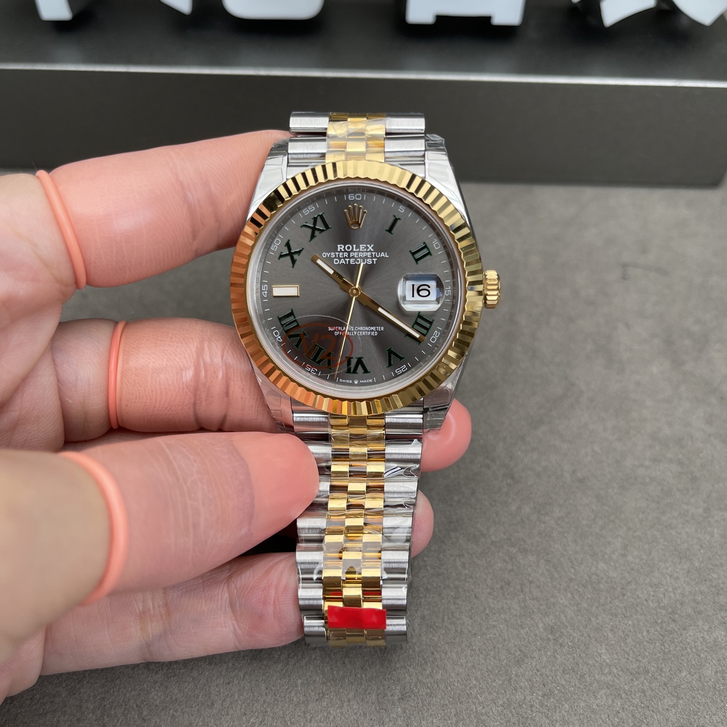 41间金绿罗
