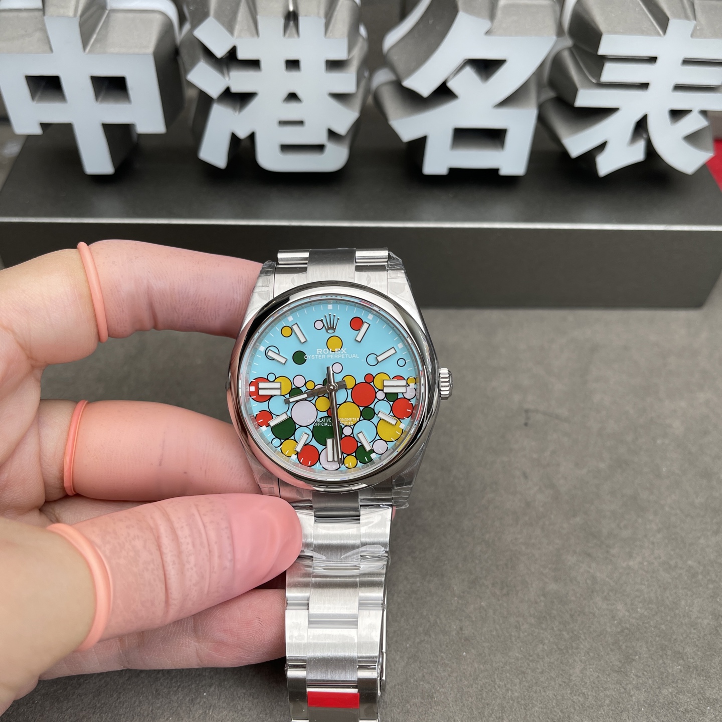 气球面
41/36mm 大号/中号
3230机芯---3900
国产28机芯-1900