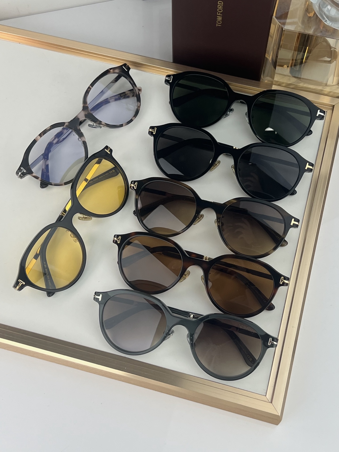 310💰Tom Ford*☄️
Mod:FT1234-D
SIZE: 51口22-145