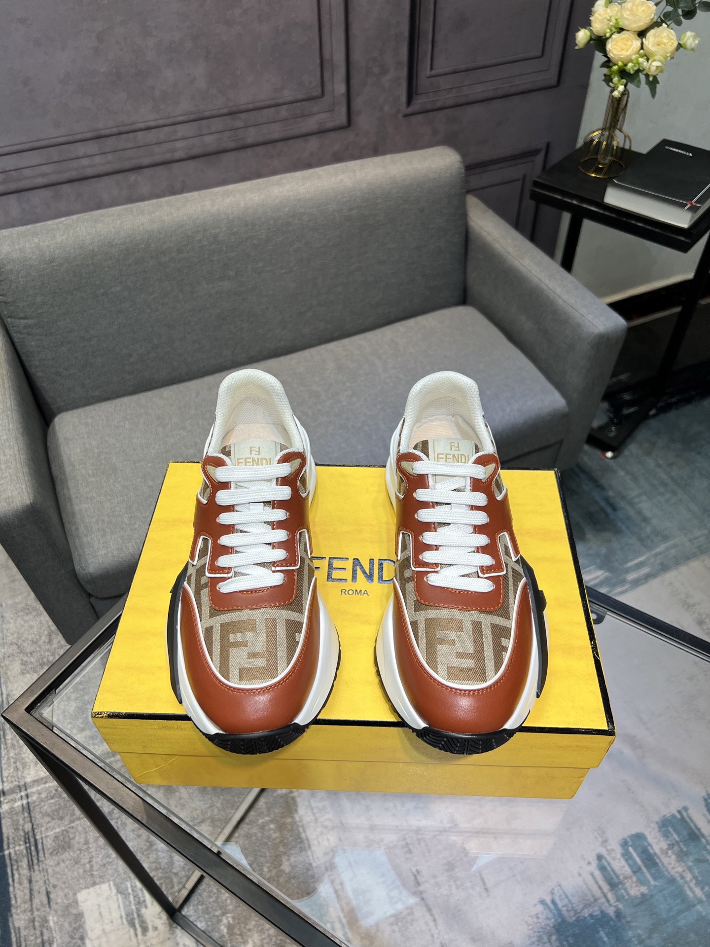 💰¥580 芬迪(FENDI)男士时尚休闲鞋👟爆款热卖🔥官网1:1复刻⬆️原单品质 -原版皮料- 原版透气网里 原版大底 1:1复刻,码数38-44(45-46订做)