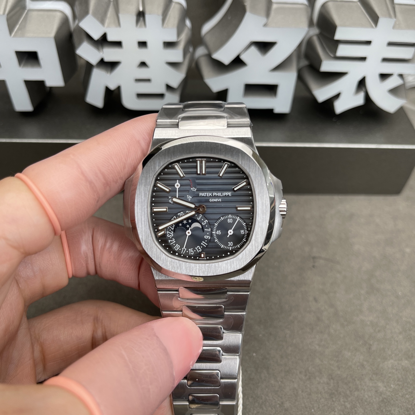 5712 多功能钢王
10点动力储备模块能用,不是摆设
240迷你舵一体机
各位董事长们!
时代进步了,历史翻篇了,尤其是这种透盖的型号,夹板机已经装不了X了,赶紧上一体机!