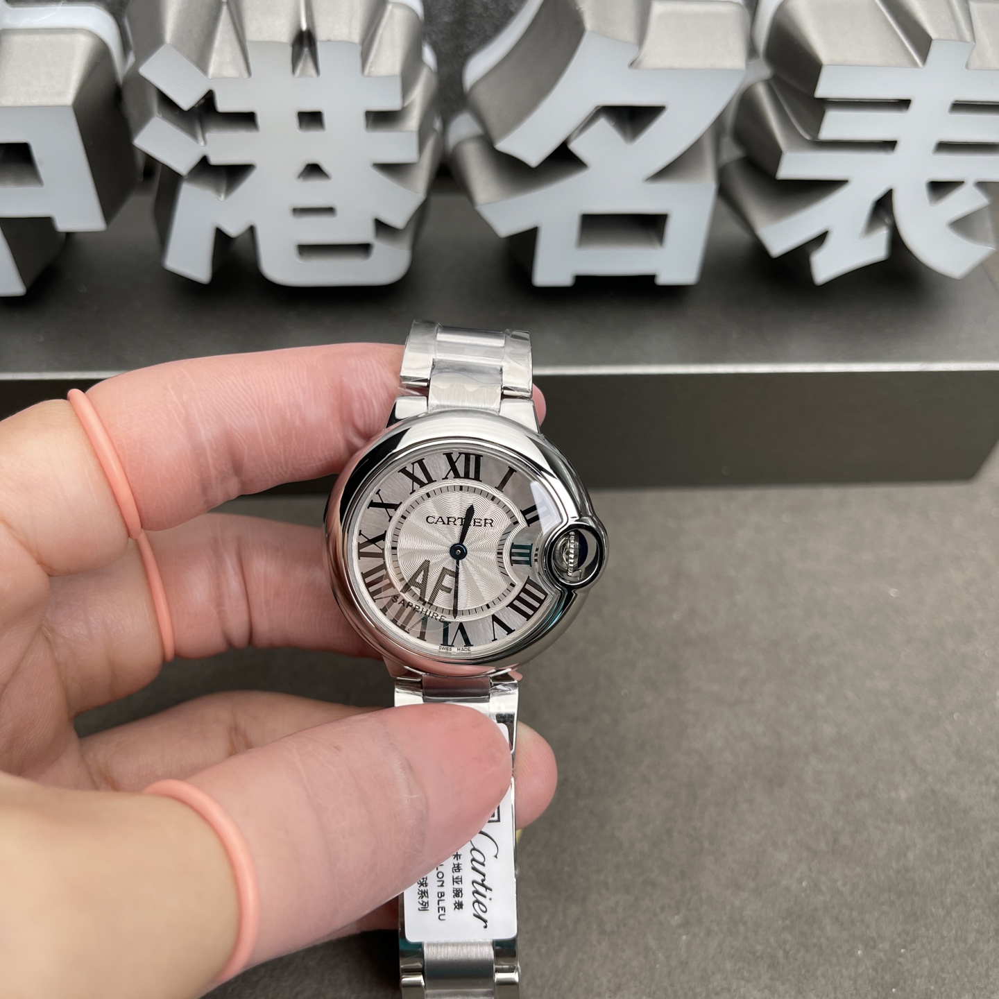 33mm
西铁城机芯=980
原版076机芯=2600